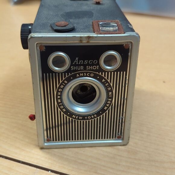 1930s Vintage Ansco Shur-Shot Jr. Box Camera - Picture 2 of 9